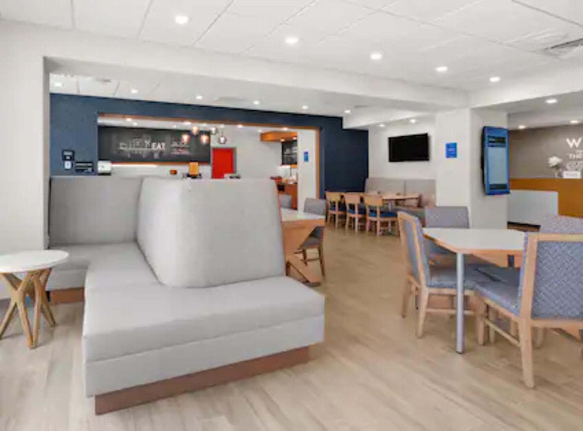Hampton Inn Bellingham Airport, Wa Экстерьер фото